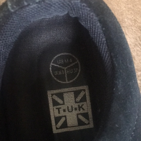 Barely worn T.U.K sneakers. US men’s 4 - Picture 6 of 6